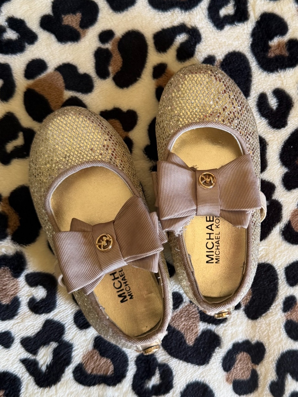 MICHAEL Michael Kors Girls' Gold Sparkle Bow Flats